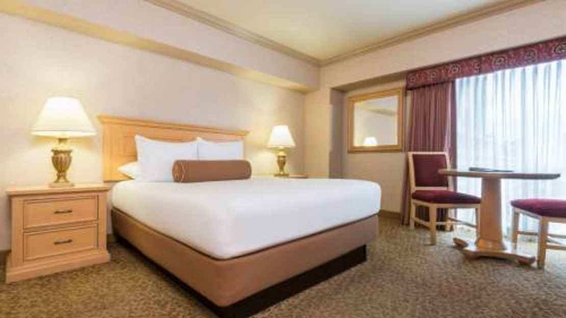 Mardi Gras Classic Room